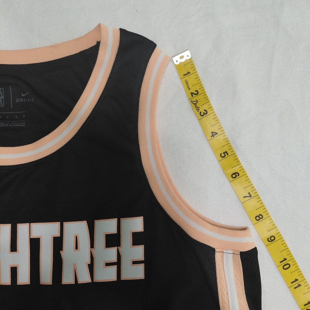 Atlanta Hawks Jersey Nike Mens Large Black NBA Basketball Trae Young Peach Tree - Picture 8 of 10